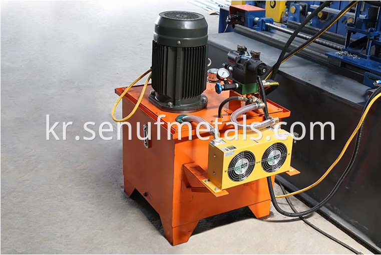 Hydraulic Station (2)